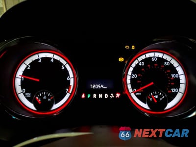 Zdjęcie 9 z 13 samochodu: 2016 DODGE GRAND CARAVAN SE VIN:2C4RDGBG4GR176385 - miniatura