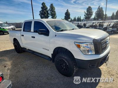 Czwarte zdjęcie samochodu z boku: 2019 NISSAN TITAN S VIN:1N6AA1EK6KN518926 - miniatura