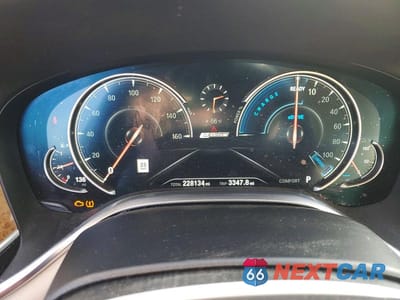 Zdjęcie 9 z 11 samochodu: 2018 BMW 740 XE VIN:WBA7J2C57JG938324 - miniatura