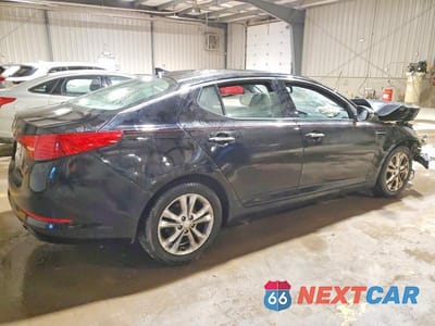 Trzecie zdjęcie samochodu z tyłu: 2013 KIA OPTIMA EX VIN:5XXGN4A77DG102550 - miniatura