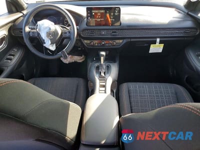 Zdjęcie 8 z 11 samochodu: 2026 HONDA HR-V SPORT VIN:3CZRZ1H54TM711733 - miniatura