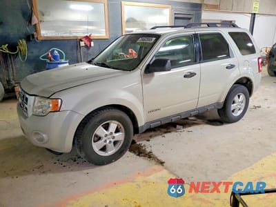 2008 FORD ESCAPE XLT 1FMCU03Z98KB58294 - główne zdjęcie licytacji z USA - miniatura