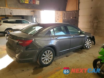 Trzecie zdjęcie samochodu z tyłu: 2014 CHRYSLER 200 LIMITED VIN:1C3CCBCG5EN199134 - miniatura