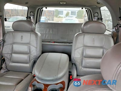 Zdjęcie 10 z 12 samochodu: 2000 LINCOLN NAVIGATOR VIN:5LMEU27A2YLJ30580 - miniatura