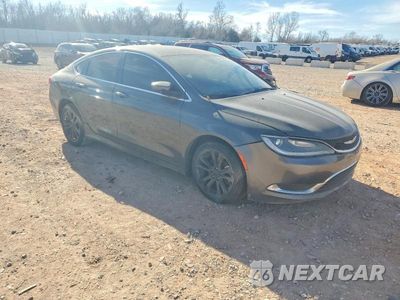 Czwarte zdjęcie samochodu z boku: 2015 CHRYSLER 200 LIMITED VIN:1C3CCCABXFN529784 - miniatura