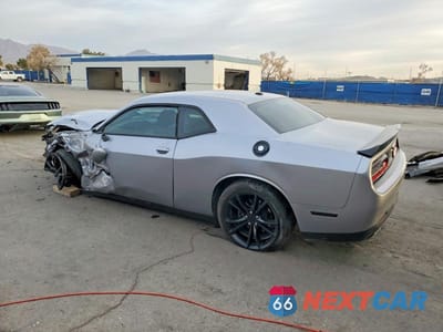 Drugie zdjęcie samochodu z przodu: 2016 DODGE CHALLENGER SXT VIN:2C3CDZAG1GH315675 - miniatura