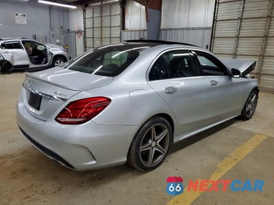 Trzecie zdjęcie samochodu z tyłu: 2015 MERCEDES-BENZ C 300 4MATIC VIN:55SWF4KB3FU019780 - miniatura