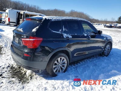Trzecie zdjęcie samochodu z tyłu: 2013 BMW X3 XDRIVE28I VIN:5UXWX9C59D0A11832 - miniatura