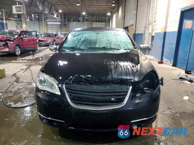 Piąte zdjęcie samochodu w środku: 2011 CHRYSLER 200 LIMITED VIN:1C3BC2FB3BN623157 - miniatura