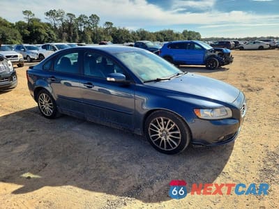 Czwarte zdjęcie samochodu z boku: 2009 VOLVO S40 2.4I VIN:YV1MS390192467584 - miniatura