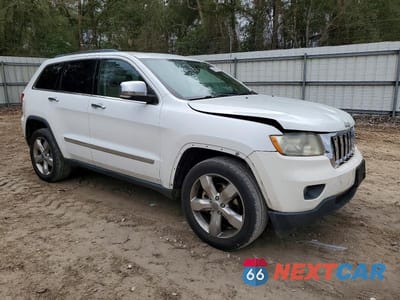 Czwarte zdjęcie samochodu z boku: 2013 JEEP GRAND CHEROKEE LIMITED VIN:1C4RJEBG9DC643267 - miniatura