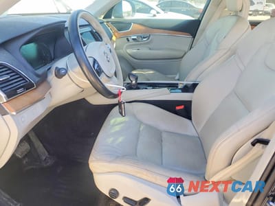 Zdjęcie 7 z 14 samochodu: 2021 VOLVO XC90 T6 MOMENTUM VIN:YV4A22PK0M1766616 - miniatura