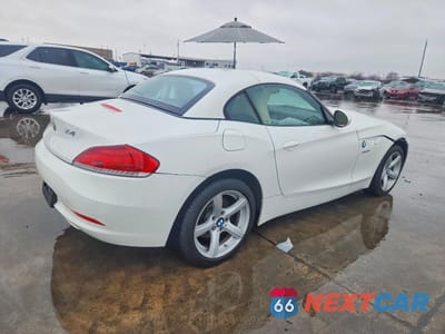 Trzecie zdjęcie samochodu z tyłu: 2011 BMW Z4 SDRIVE30I VIN:WBALM5C56BE379868 - miniatura