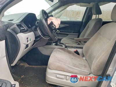 Zdjęcie 7 z 13 samochodu: 2020 HONDA PILOT EX VIN:5FNYF5H37LB026193 - miniatura