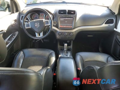 Zdjęcie 8 z 12 samochodu: 2020 DODGE JOURNEY CROSSROAD VIN:3C4PDCGB1LT272723 - miniatura
