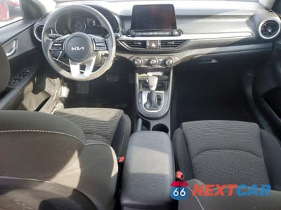 Zdjęcie 8 z 12 samochodu: 2023 KIA FORTE LXS VIN:3KPF24AD3PE639732 - miniatura