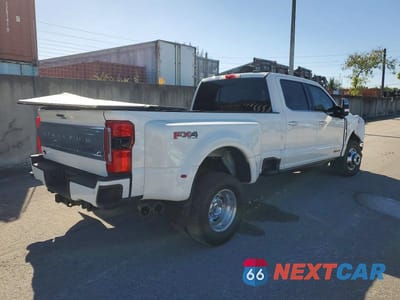 Trzecie zdjęcie samochodu z tyłu: 2024 FORD F350 SUPER DUTY VIN:1FT8W3DT4REE06144 - miniatura