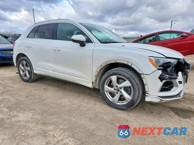 Czwarte zdjęcie samochodu z boku: 2021 AUDI Q3 PREMIUM 40 VIN:WA1AUCF33M1091741 - miniatura