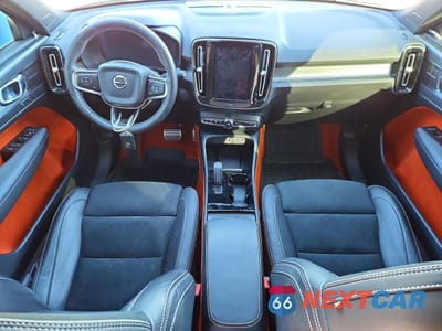 Zdjęcie 8 z 13 samochodu: 2021 VOLVO XC40 RECHARGE VIN:YV4ED3UR3M2567265 - miniatura