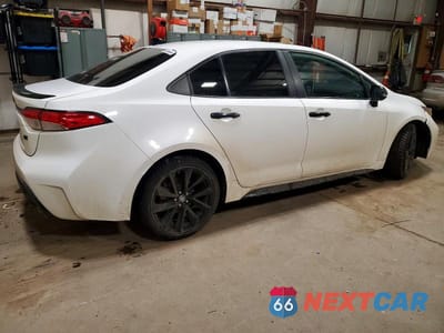 Trzecie zdjęcie samochodu z tyłu: 2022 TOYOTA COROLLA SE VIN:5YFB4MBE1NP098160 - miniatura