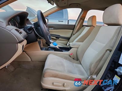Zdjęcie 7 z 12 samochodu: 2008 HONDA ACCORD LXP VIN:1HGCP26468A144979 - miniatura
