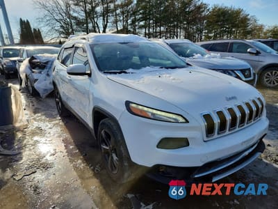 Czwarte zdjęcie samochodu z boku: 2015 JEEP CHEROKEE LATITUDE VIN:1C4PJMCB0FW636083 - miniatura