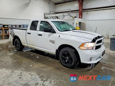 Czwarte zdjęcie samochodu z boku: 2019 RAM 1500 CLASSIC TRADESMAN VIN:1C6RR7FG5KS568463 - miniatura