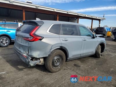 Trzecie zdjęcie samochodu z tyłu: 2026 HONDA CR-V LX VIN:2HKRS4H21TH428732 - miniatura