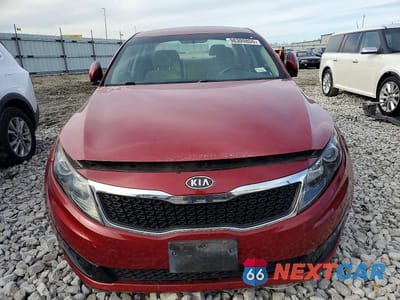 Piąte zdjęcie samochodu w środku: 2011 KIA OPTIMA LX VIN:KNAGM4A78B5121268 - miniatura