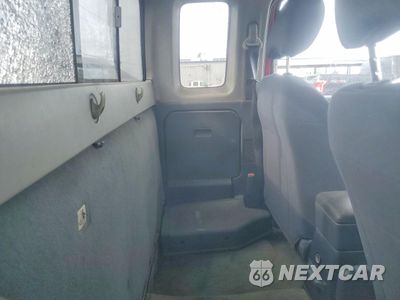 Zdjęcie 11 z 13 samochodu: 2002 NISSAN FRONTIER KING CAB XE VIN:1N6DD26S52C320083 - miniatura