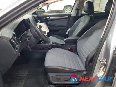 Zdjęcie 7 z 11 samochodu: 2025 VOLKSWAGEN JETTA SE VIN:3VW7X7BU9SM060844 - miniatura