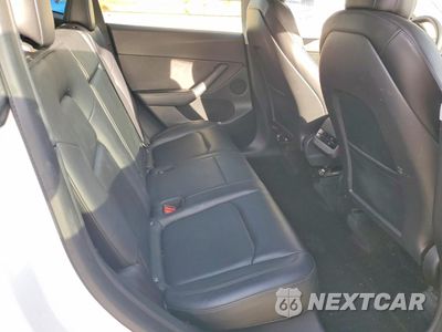 Zdjęcie 10 z 14 samochodu: 2022 TESLA MODEL Y VIN:7SAYGDEE6NF396165 - miniatura
