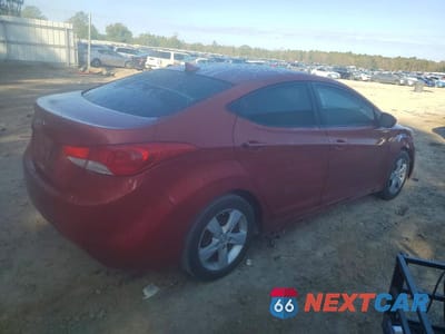 Trzecie zdjęcie samochodu z tyłu: 2012 HYUNDAI ELANTRA GLS VIN:KMHDH4AE7CU324972 - miniatura