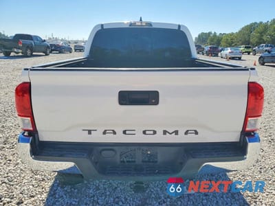 Zdjęcie 6 z 11 samochodu: 2017 TOYOTA TACOMA SR5 VIN:5TFAX5GN5HX090442 - miniatura