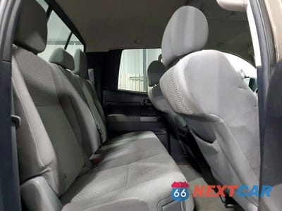 Zdjęcie 10 z 11 samochodu: 2011 TOYOTA TUNDRA GRADE VIN:5TFUW5F19BX190033 - miniatura