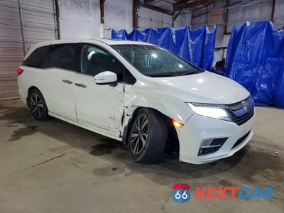 Czwarte zdjęcie samochodu z boku: 2018 HONDA ODYSSEY ELITE VIN:5FNRL6H94JB008092 - miniatura