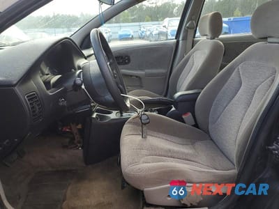 Zdjęcie 7 z 11 samochodu: 2001 SATURN SL2 VIN:1G8ZK527X1Z263791 - miniatura