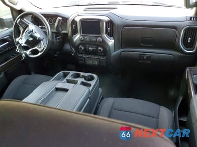 Zdjęcie 8 z 13 samochodu: 2021 CHEVROLET SILVERADO K2500 HEAVY DUTY LT VIN:1GC4YNEY6MF224382 - miniatura