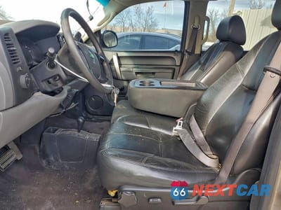 Zdjęcie 7 z 13 samochodu: 2012 CHEVROLET SILVERADO K1500 LS VIN:3GCPKREA1CG300550 - miniatura