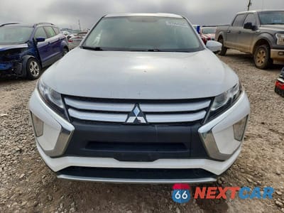 Piąte zdjęcie samochodu w środku: 2020 MITSUBISHI ECLIPSE CROSS ES VIN:JA4AS3AA9LZ001570 - miniatura