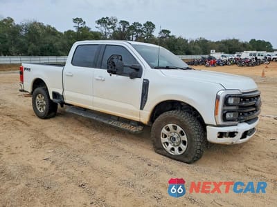 Czwarte zdjęcie samochodu z boku: 2023 FORD F250 SUPER DUTY VIN:1FT8W2BNXPED67667 - miniatura