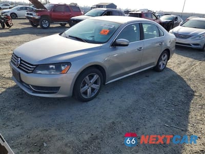 2013 VOLKSWAGEN PASSAT SE 1VWBP7A30DC021101 - główne zdjęcie licytacji z USA - miniatura