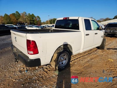 Trzecie zdjęcie samochodu z tyłu: 2020 RAM 1500 CLASSIC TRADESMAN VIN:1C6RR6FT9LS150139 - miniatura