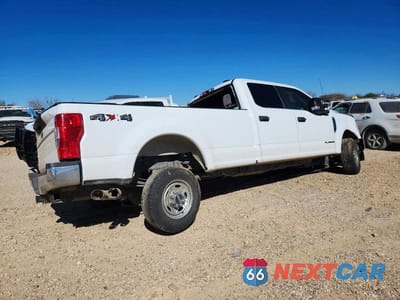 Trzecie zdjęcie samochodu z tyłu: 2022 FORD F250 SUPER DUTY VIN:1FT7W2BT9NEF64093 - miniatura
