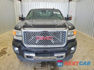 Piąte zdjęcie samochodu w środku: 2016 GMC SIERRA K2500 DENALI VIN:1GT12UE86GF100213 - miniatura