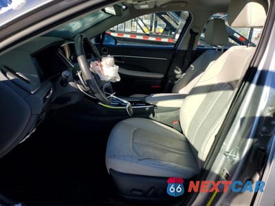 Zdjęcie 7 z 11 samochodu: 2021 HYUNDAI SONATA HYBRID VIN:KMHL54JJ0MA032858 - miniatura