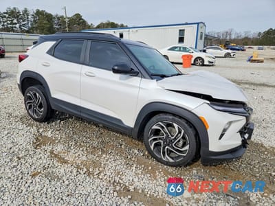 Czwarte zdjęcie samochodu z boku: 2024 CHEVROLET TRAILBLAZER RS VIN:KL79MUSL3RB159460 - miniatura