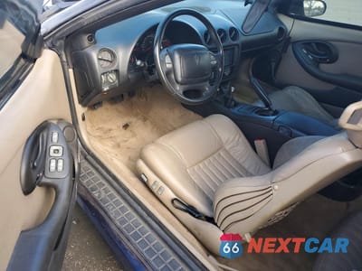 Zdjęcie 8 z 14 samochodu: 2001 PONTIAC FIREBIRD TRANS AM VIN:2G2FV32G612145698 - miniatura