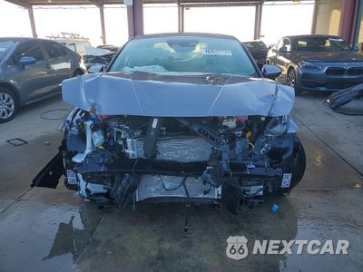Piąte zdjęcie samochodu w środku: 2025 HYUNDAI ELANTRA BLUE VIN:KMHLM4DJ4SU177945 - miniatura