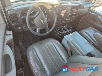 Zdjęcie 8 z 13 samochodu: 2014 CHEVROLET EXPRESS G2500 VIN:1GCWGFCB4E1122884 - miniatura